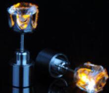 Hot Sale 1PCS Charm LED Earring Light Up Crown Glowing Crystal Stainless Ear Drop Ear Stud Earring Jewelry gift Free Shipping