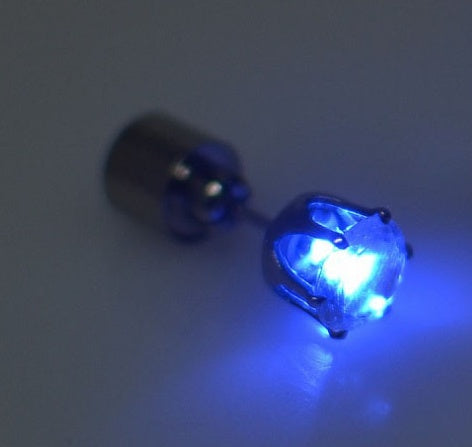 Hot Sale 1PCS Charm LED Earring Light Up Crown Glowing Crystal Stainless Ear Drop Ear Stud Earring Jewelry gift Free Shipping