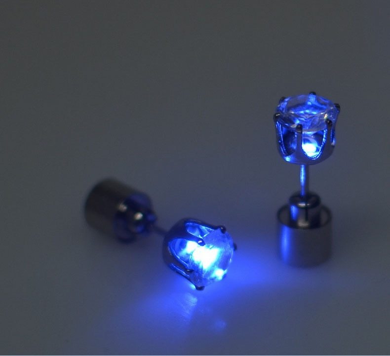 Hot Sale 1PCS Charm LED Earring Light Up Crown Glowing Crystal Stainless Ear Drop Ear Stud Earring Jewelry gift Free Shipping