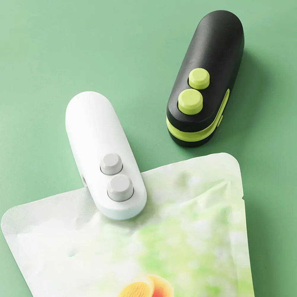 Vacuum Food Sealer USB Rechargeable Handheld Bag Sealing Machine Portable Food Sealer Kitchen Gadget USB Charging